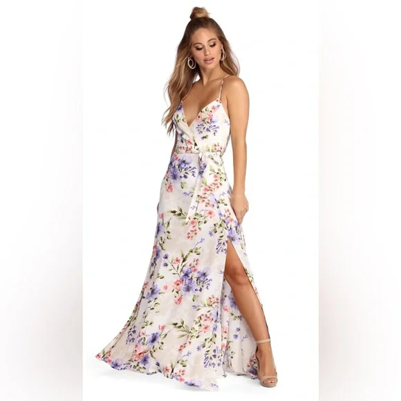 Windsor | Dresses | Windsor Floral Maxi Dress | Poshmark
